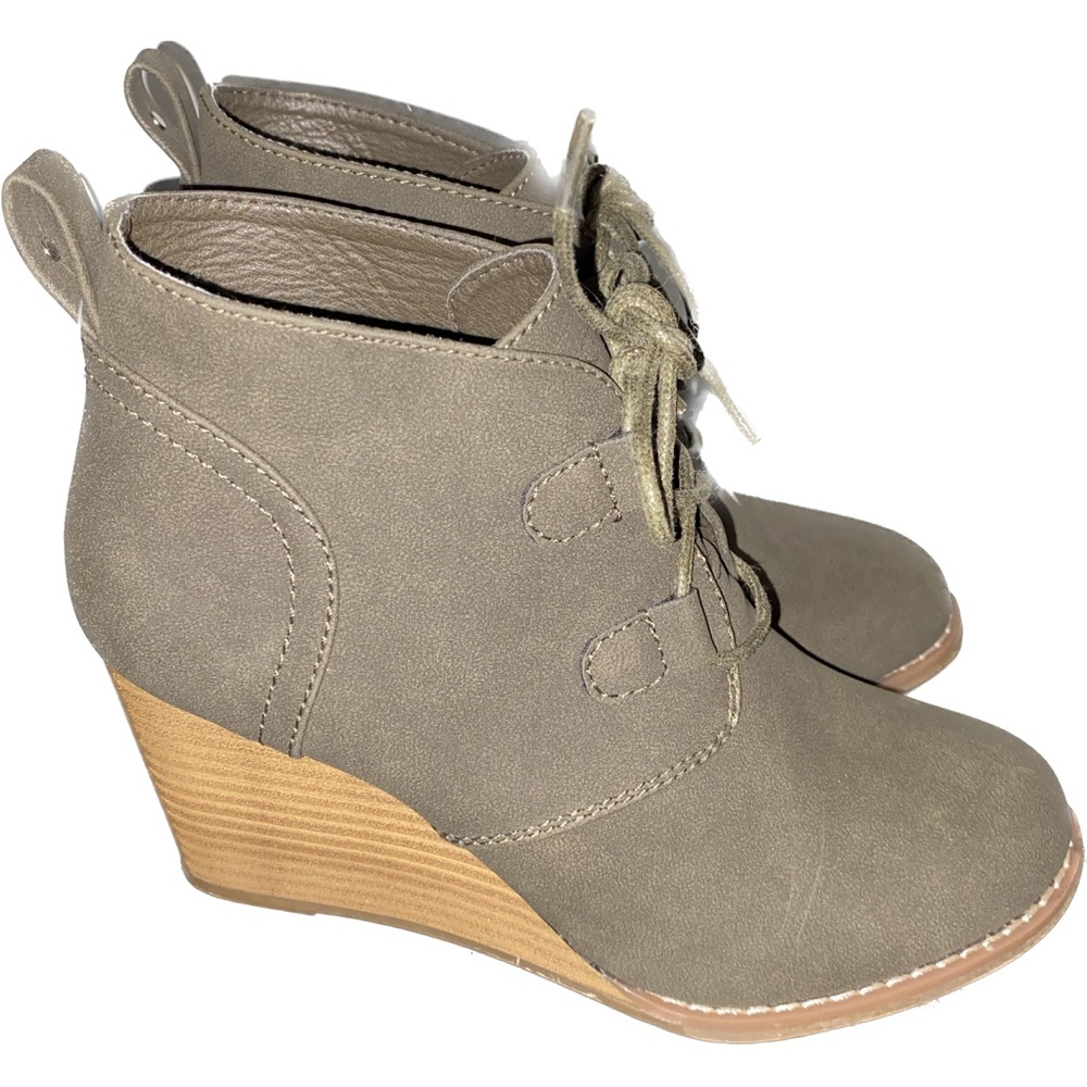 NEW Nautica Army Olive Green Lace Up Wedge Ankle Booties